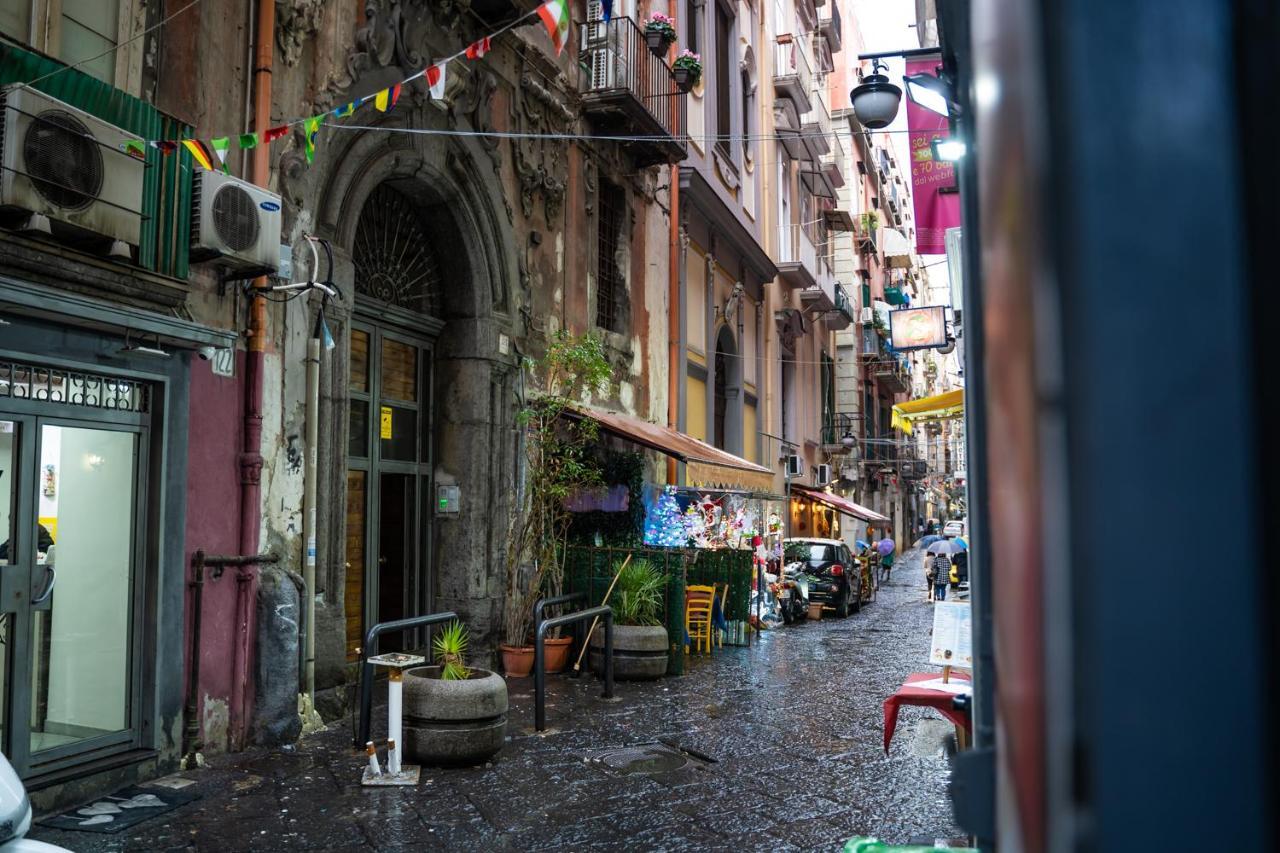 B&B Napoli Time Екстериор снимка