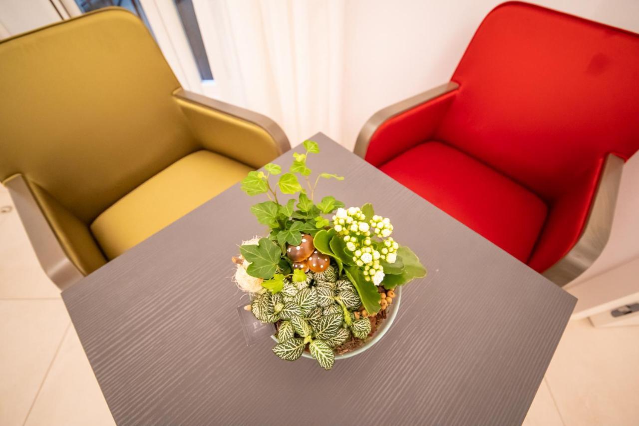 B&B Napoli Time Екстериор снимка